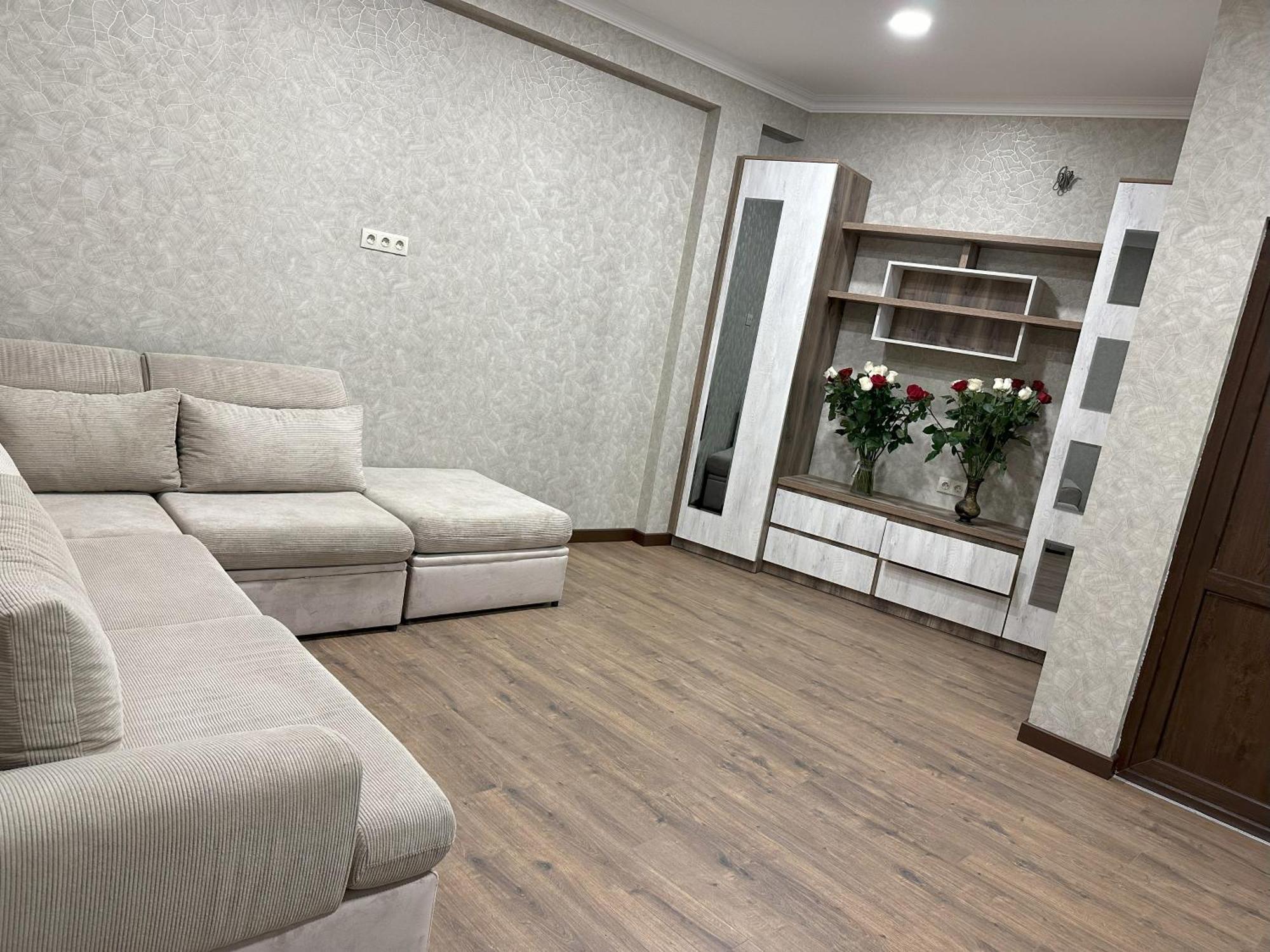 Three Palms Guest House Tbilisi Exterior photo